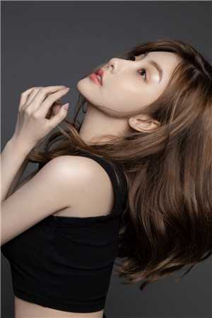  李烁白沁宁 入赘后，夫妻俩双双掉马了完整版小说阅读
